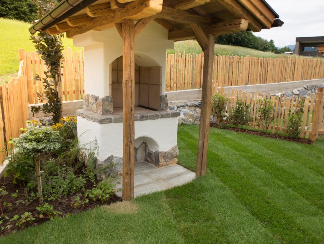 Grillm&ouml;glichkeit im Garten