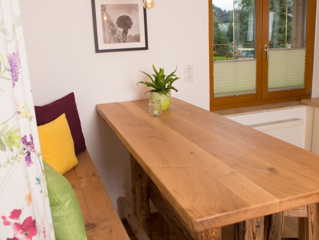 Kleiner Tisch in der K&uuml;che im 1. Stock